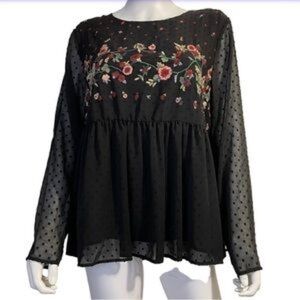 ⭐️6 for $35 - Mix and Match⭐️ Embroidered Floral Long Sleeve Blouse